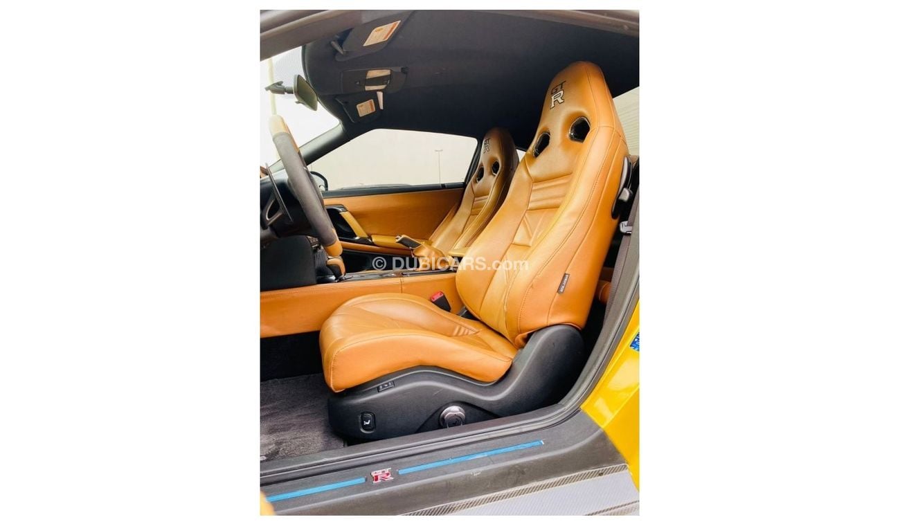 نيسان جي تي ار Std نيسان GT-R بريميوم خليجي 2015 فل ابشن تشييكات الفا لوجيك بحاله ممتازه