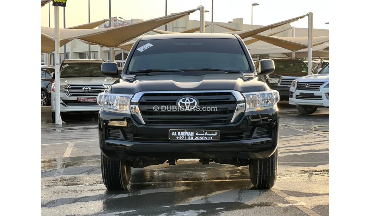 Used Toyota Land Cruiser Safari 2014 for sale in Sharjah 512786