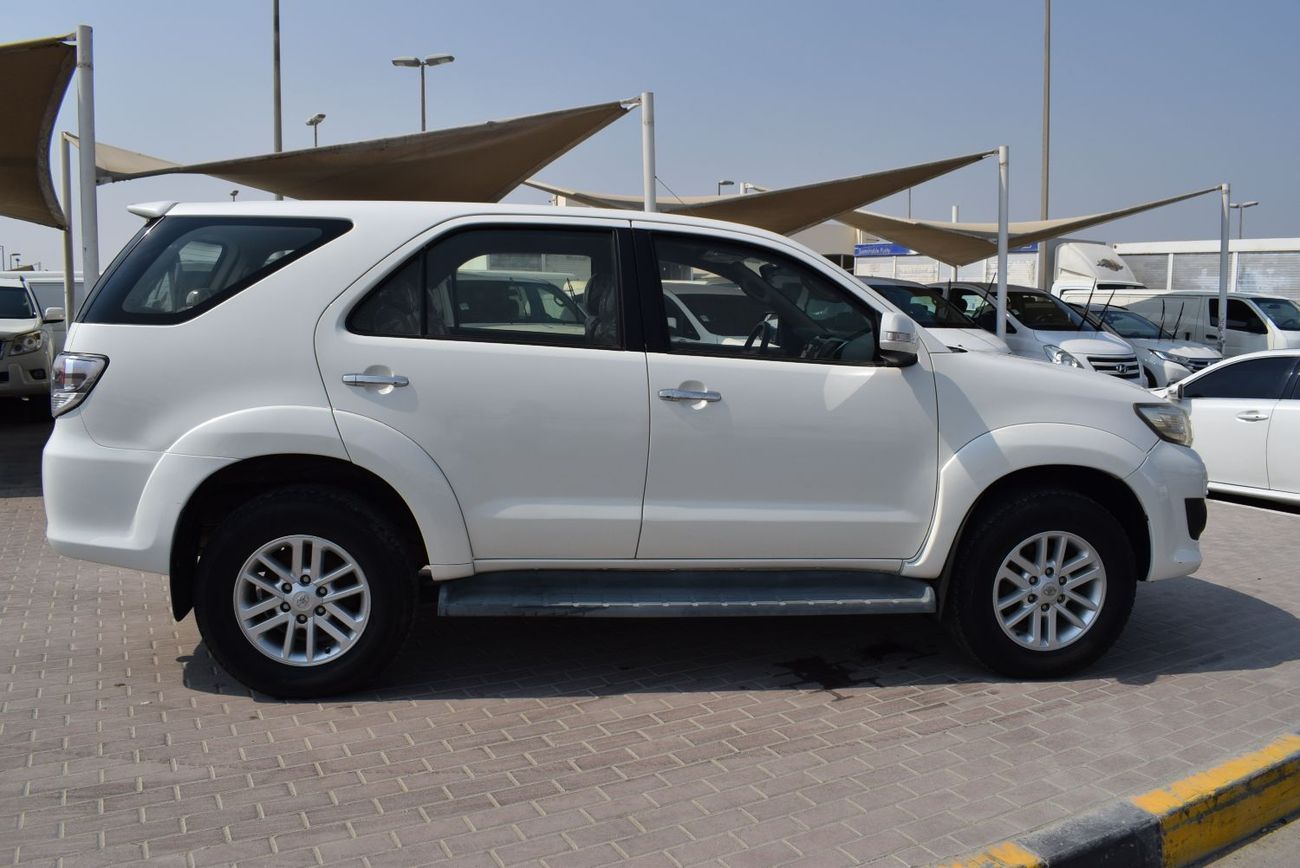 Toyota Fortuner Toyota Fortuner EXR 2.7L (160 HP), model:2015