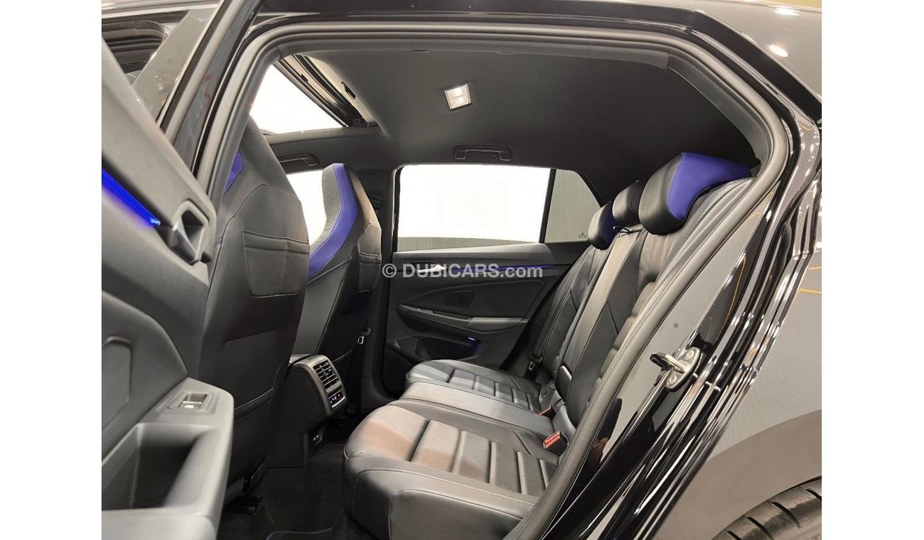فولكس واجن جولف 2023 Volkswagen Golf R, Feb 2028 VW Warranty + Feb 2027 VW Service Pack, GCC