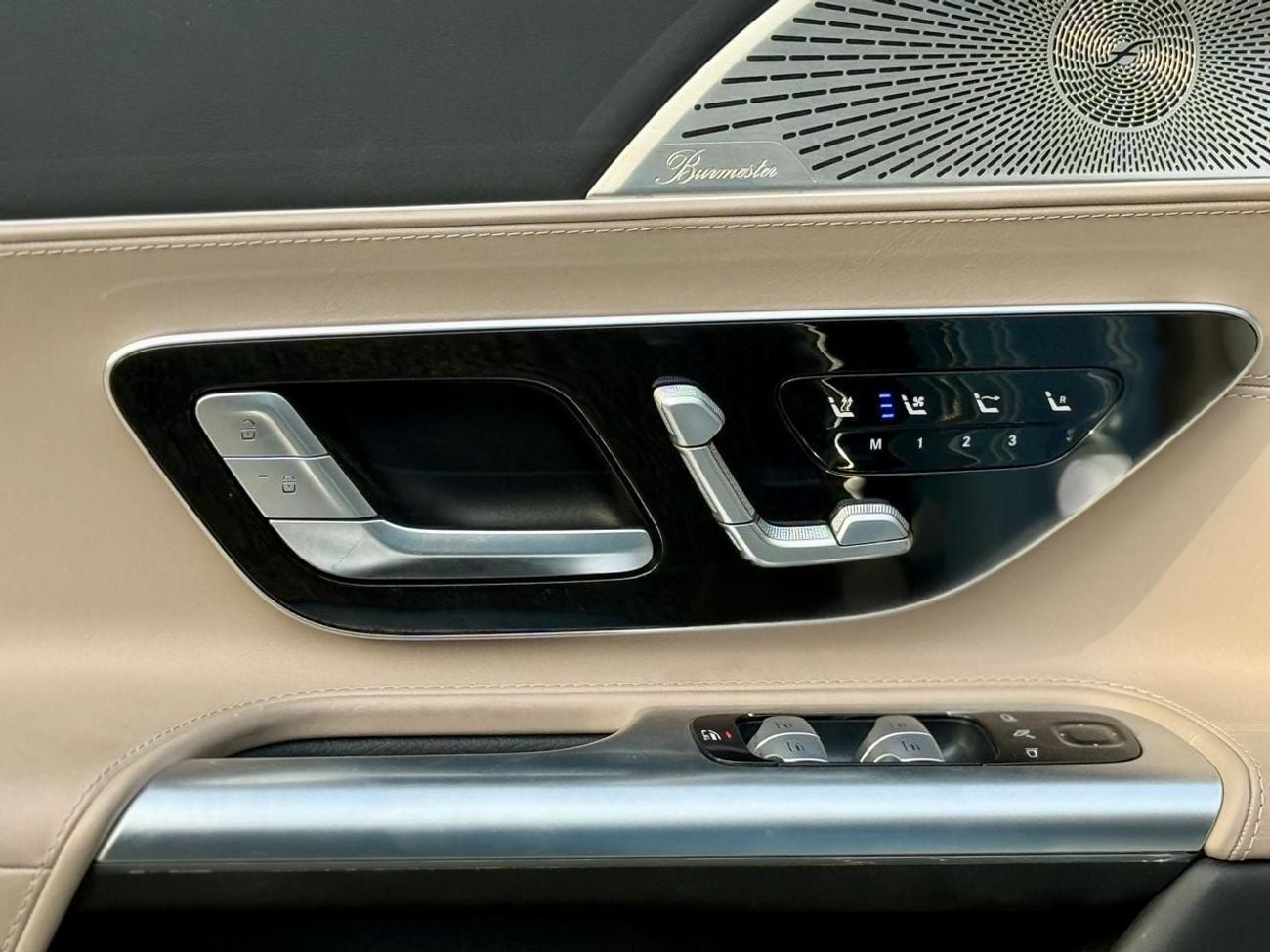 مرسيدس بنز SL 63 AMG Roadster SE Performance