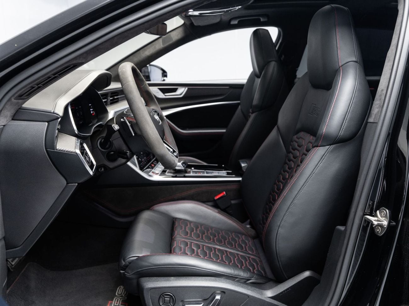 أودي RS6 BUY NOW, PAY 2027 | THE BLACKLINE STANDARD | June 2028 Audi Warranty, GCC