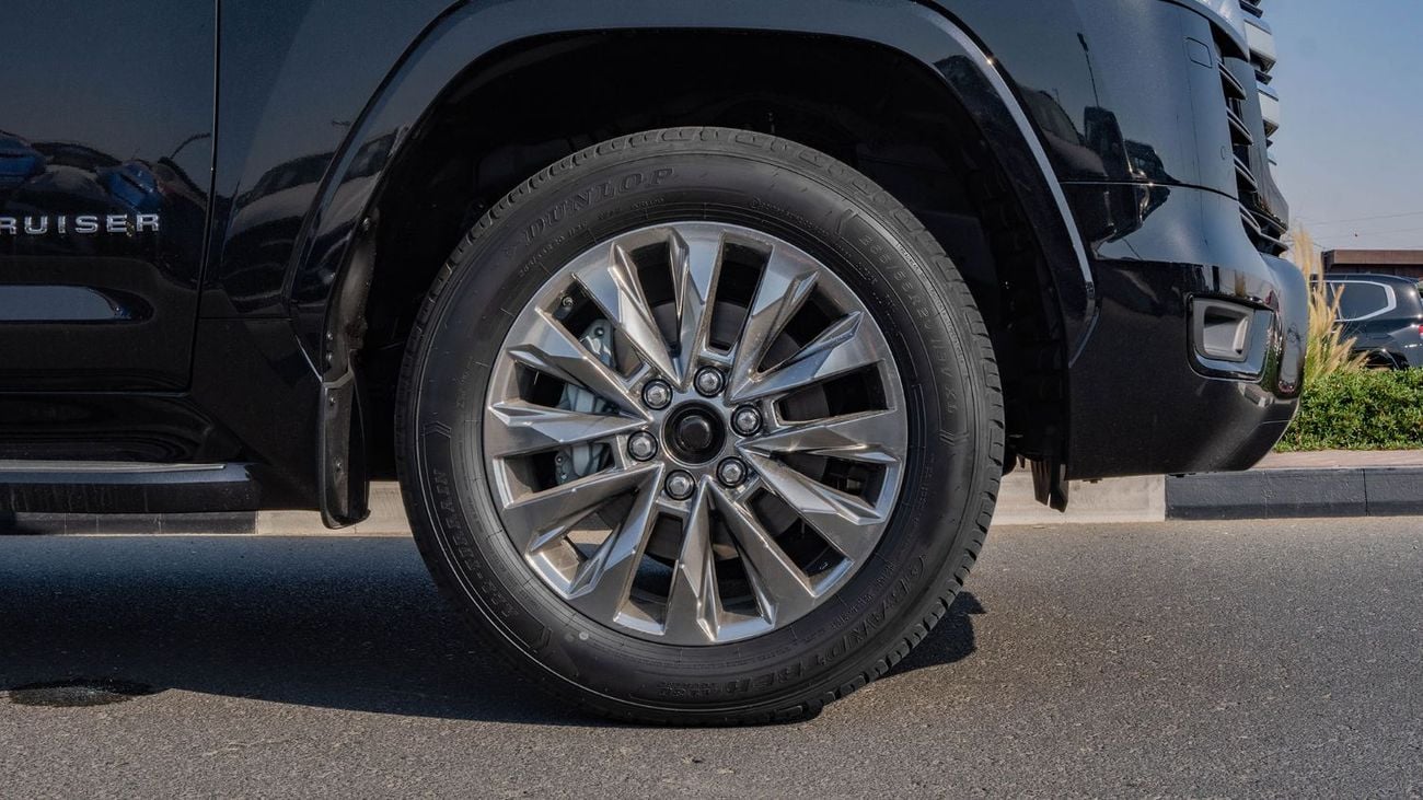 Toyota Land Cruiser 2026 Toyota Land Cruiser 300 GXR 3.3L Twin Turbo Diesel AT (Black)