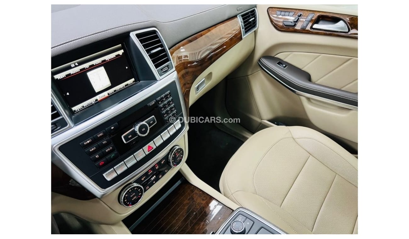 Mercedes-Benz GL 500 Std GCC .. Perfect Condition .. AMG .. Top Range .. FSH .