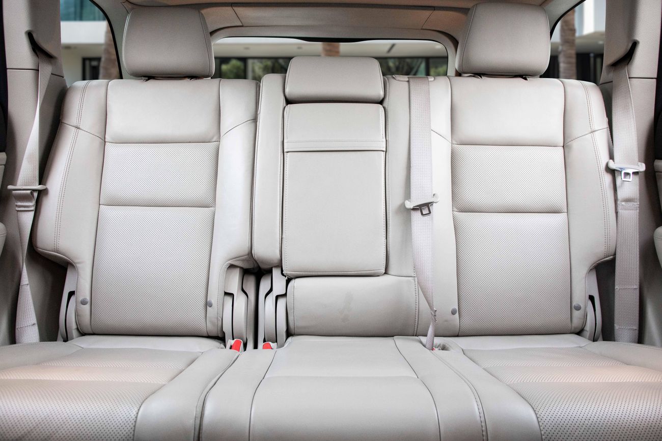 جيب جراند شيروكي Grand Cherokee Limited | 1,714 P.M | 0% Downpayment | Full Jeep Service History | Warranty!