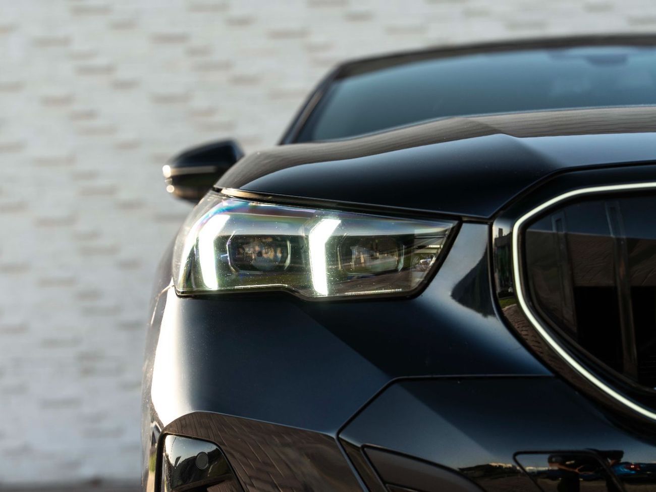 بي أم دبليو 520i M PACKAGE