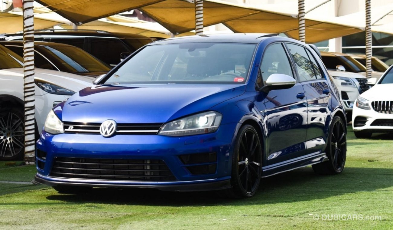 فولكس واجن جولف GTI R