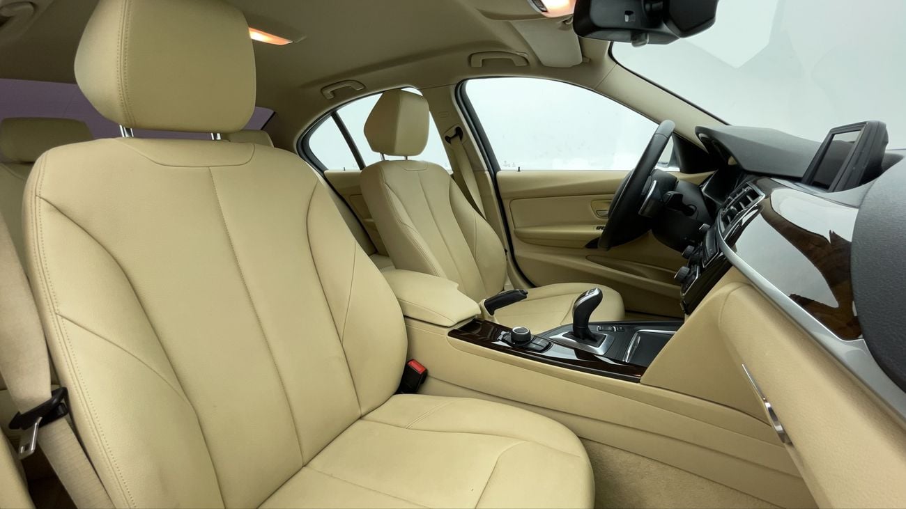 BMW 320i EXECUTIVE 2 | Zero Down Payment | Free Home Test Drive