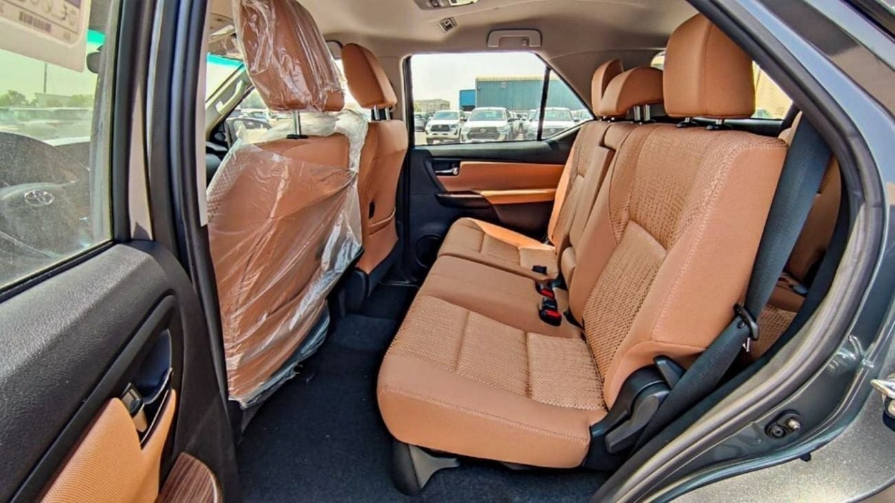 تويوتا فورتونر EXR FORTUNER 2.7L AT 4WD 7SETER