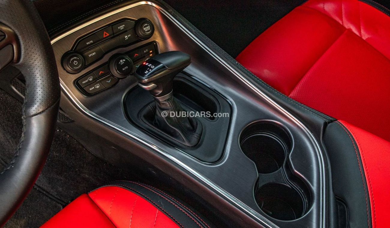 Dodge Challenger Dodge Challenger SXT V6 / 2018 / USA