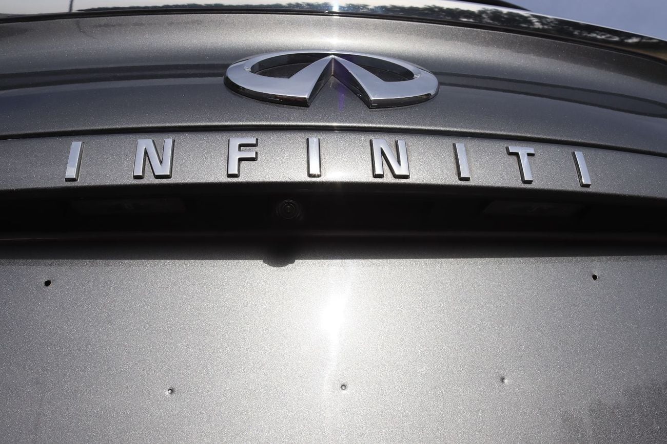 Infiniti Q50 Luxe 3.0L Infiniti Q50 - 2022 - GCC - Full Option - Accident-Free - 6 (V) - 3.0L - Excellent Conditi