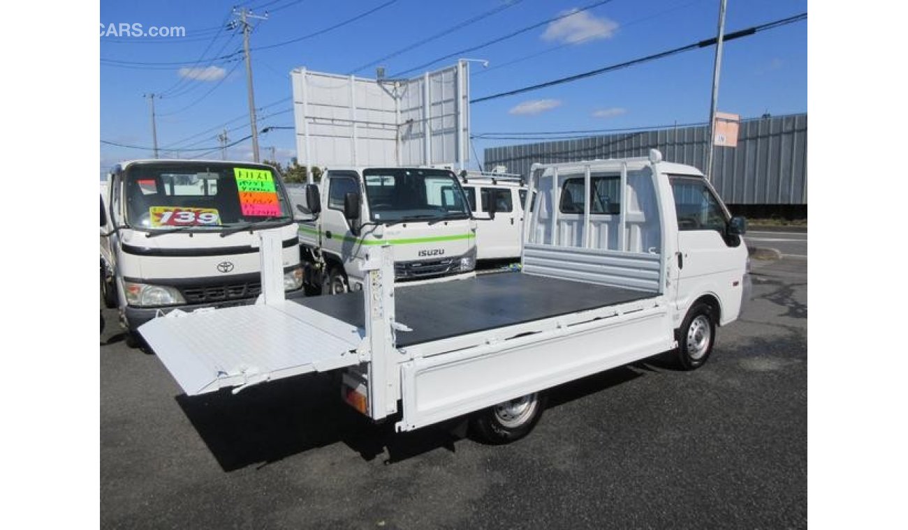 Mazda Bongo SK82T