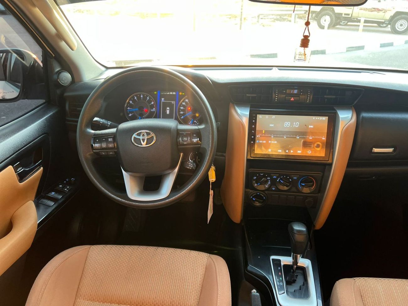 تويوتا فورتونر 2020 Toyota Fortuner EXR – 2.7L V4 – 4x4 AWD – Rear Camera & Sensors – Cruise Control – 68,000 km –