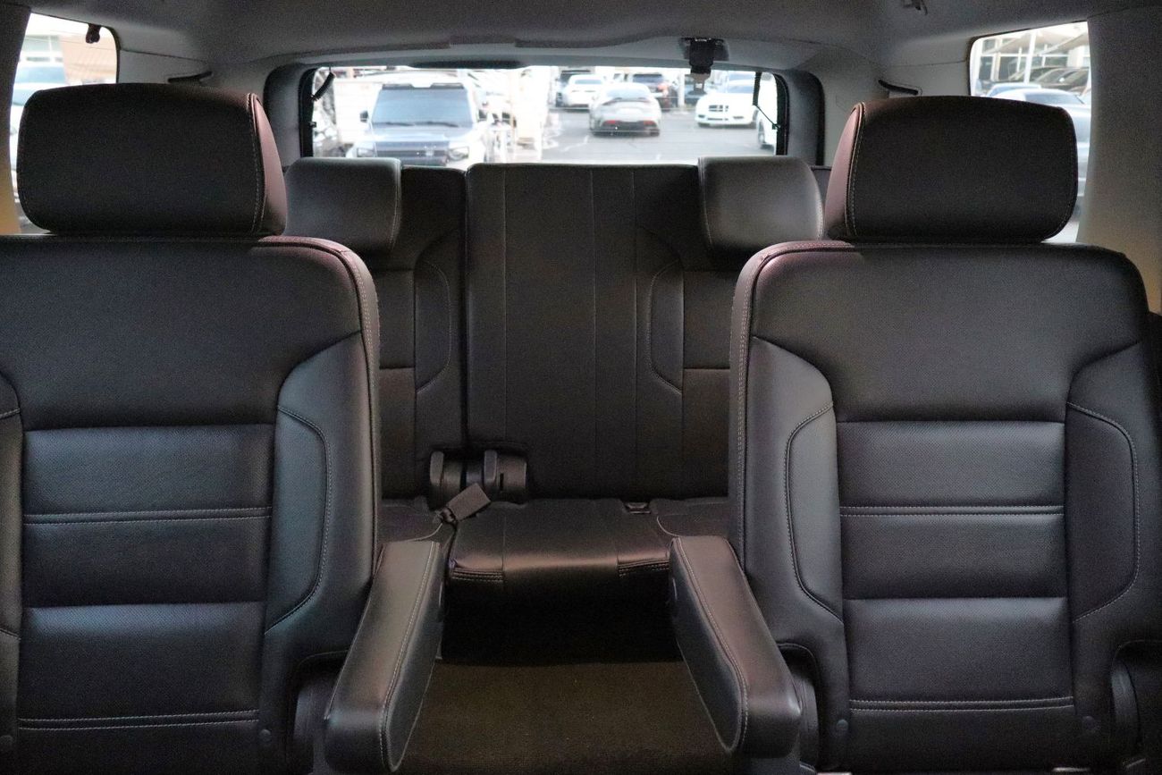 GMC Yukon Denali 6.2L (8 Seater)