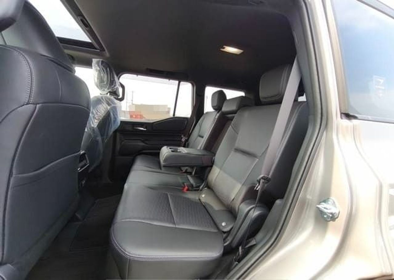 تويوتا لاند كروزر TOYOTA LAND CRUISER SUV RHD 2025 MODEL 2.6 L PETROL AUTOMATIC(PM21726)