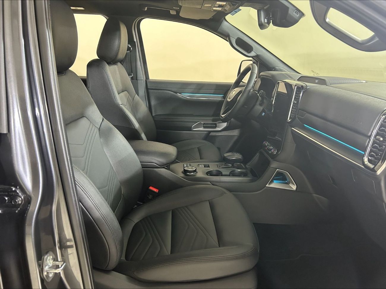 فورد ايفرست EVR624 EVEREST LIMITED 4WD 2.3L GTDI AT LTHR OFF ROAD 21"