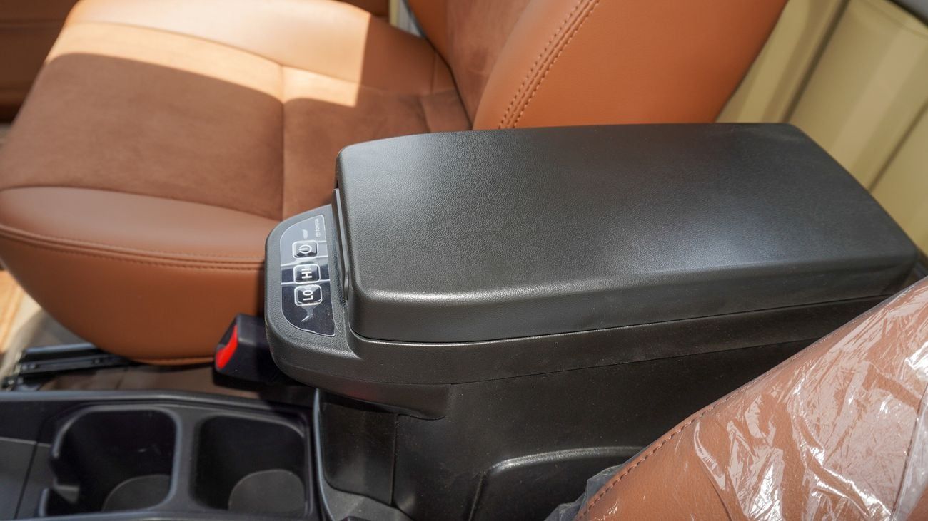 Toyota Land Cruiser Pick Up LX 4.0L V6 Single Cabin A/T