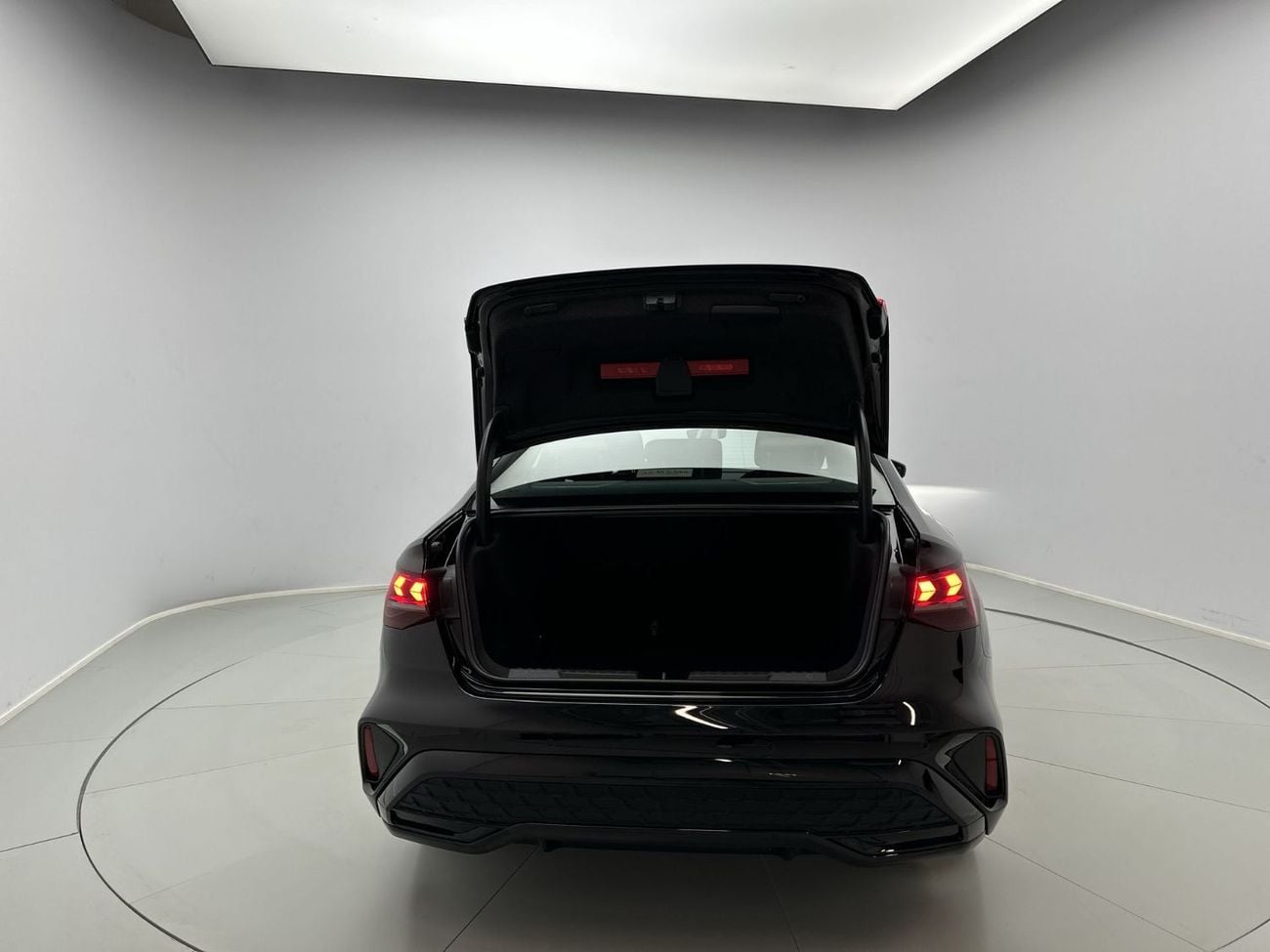 Audi A3 35 TFSI S Line 1.4L Sedan S line 35 TFSI 150hp (Ref# 45006)