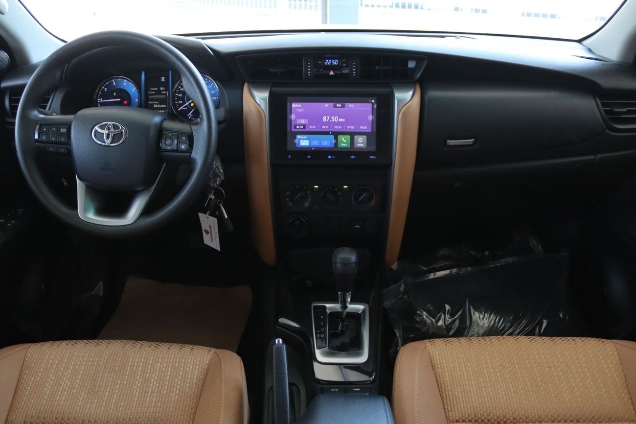 Toyota Fortuner 2.4 DIESEL AUTOMATIC  **EXPORT ONLY**التصدير فقط خارج الخليج**