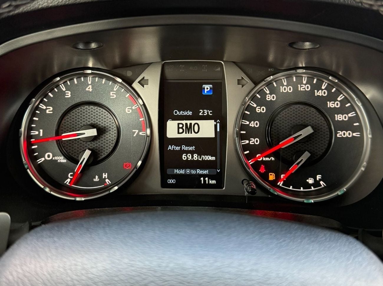 Toyota Hilux GR-SPORT 4.0 V6 **EXPORT ONLY**التصدير فقط خارج الخليج***