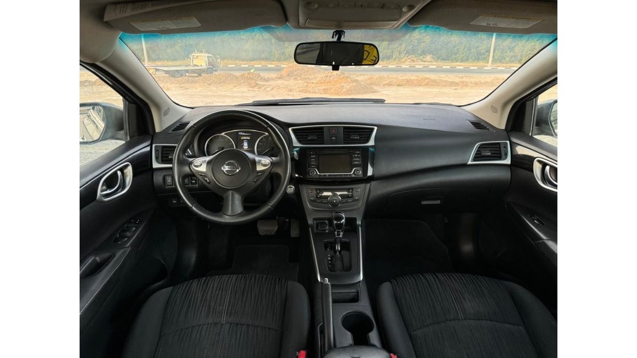 نيسان سنترا SV