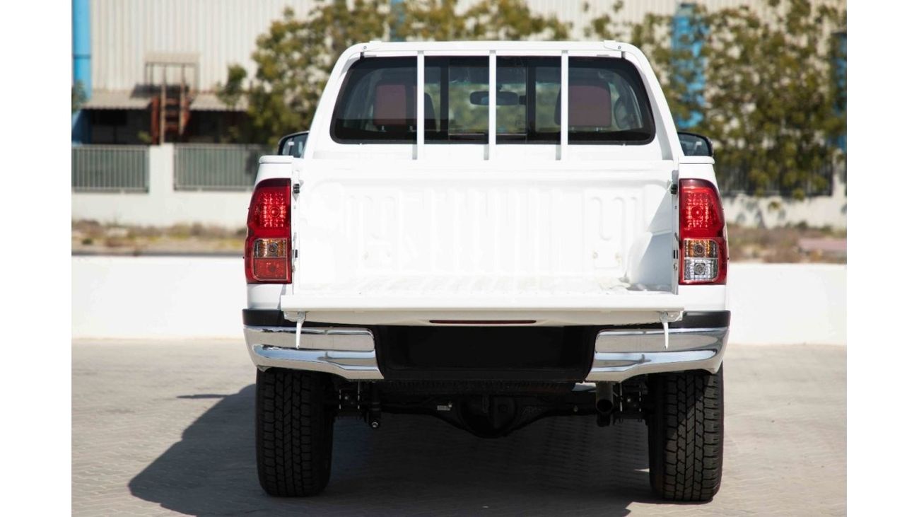 Toyota Hilux 2024 Toyota Hilux 4x4 DC 2.4 - Super White inside Red | Export Only