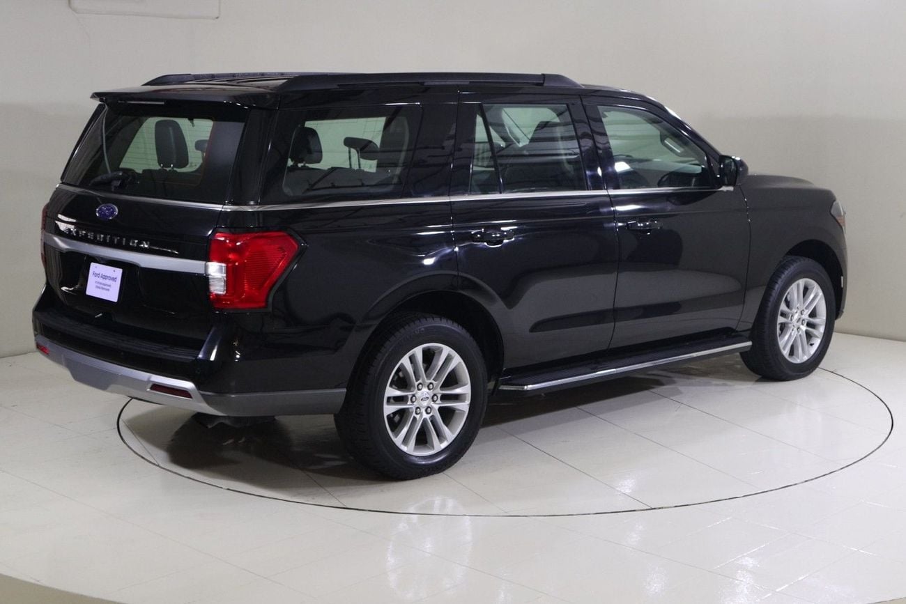فورد إكسبيديشن XLT XT222 / AL TAYER MOTORS AL QOUZ SHOWROOM