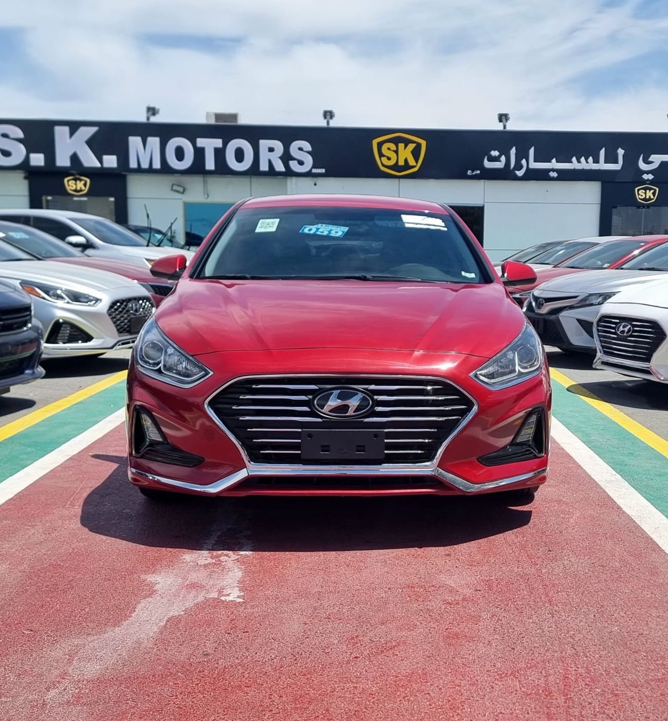 Hyundai Sonata V4 / 2.4L / DVD / REAR CAMERA / LEATHER SEATS (LOT #  20393)