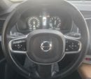 فولفو XC 90 MOMENTUM