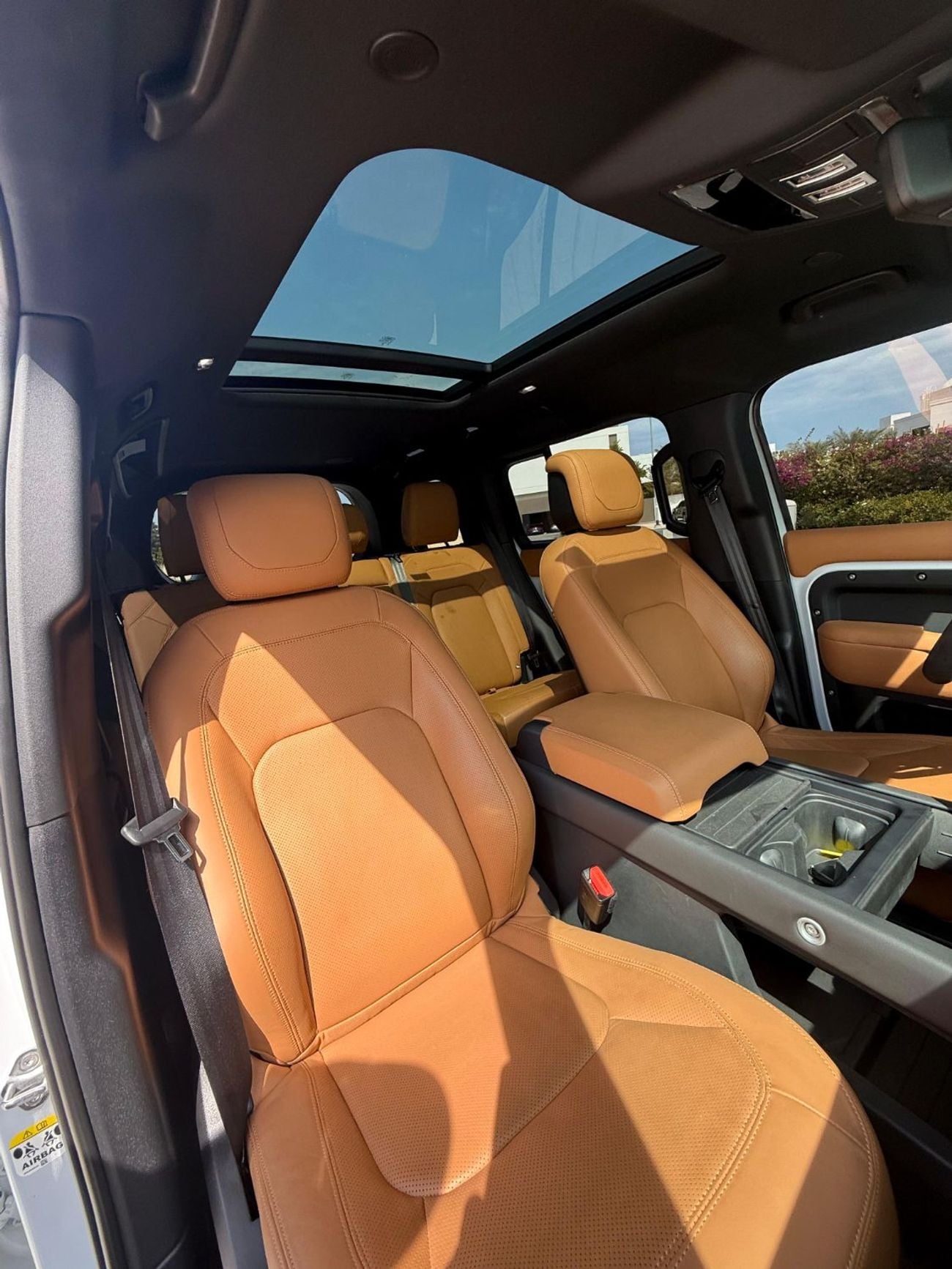 لاند روفر ديفندر 110 X P525 5.0L