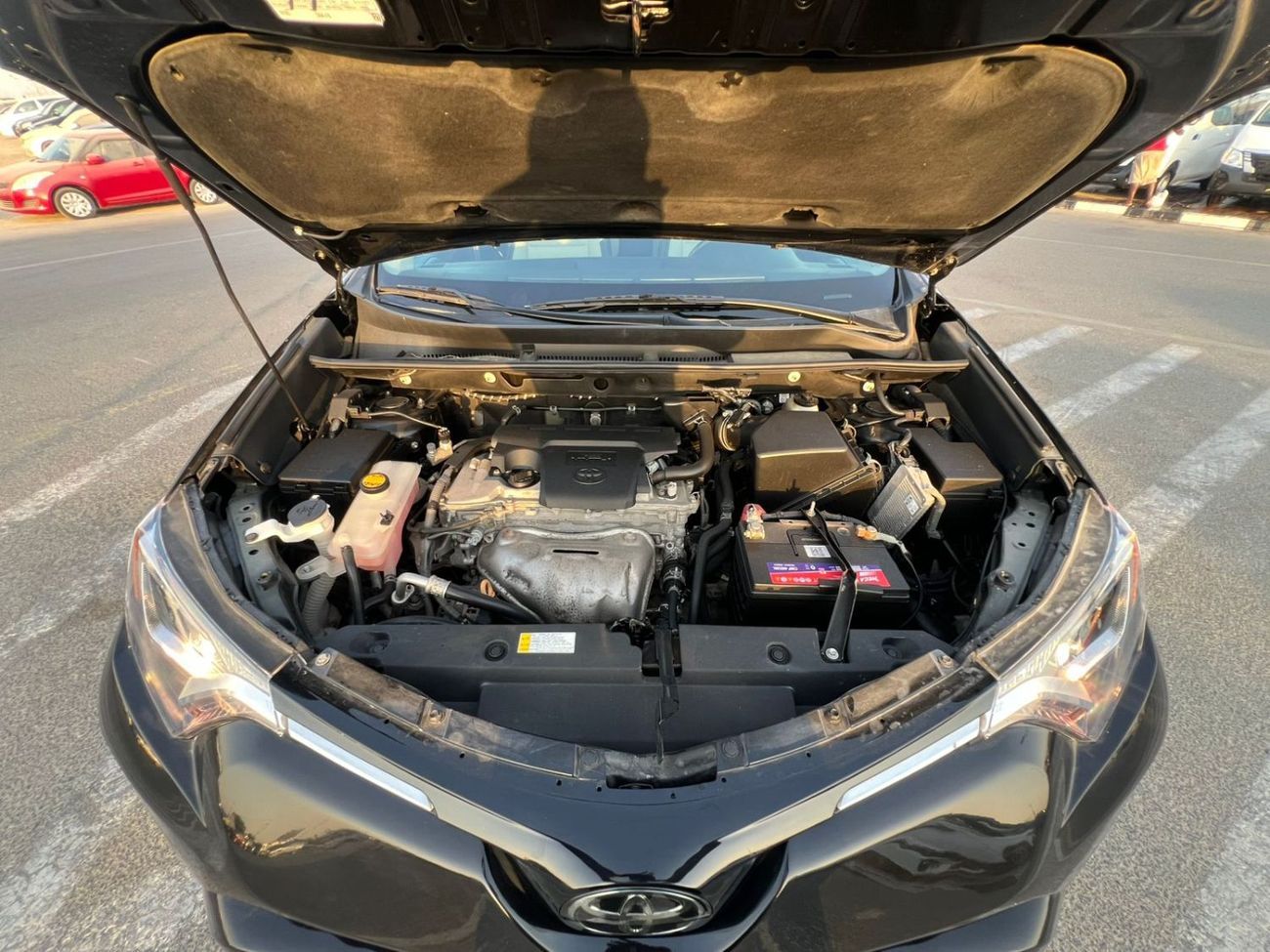 Toyota RAV4 2018 XLE - 2.5L V4-RearCam-AWD 4x4 - Push Start - Leather seat Sunroof