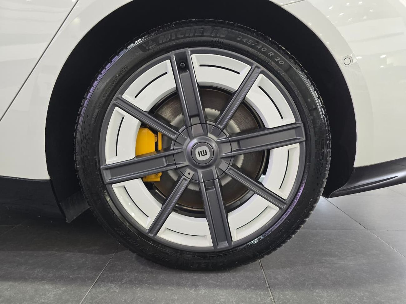 Xiaomi SU7 RWD Xiaomi SU7 Pro 2024