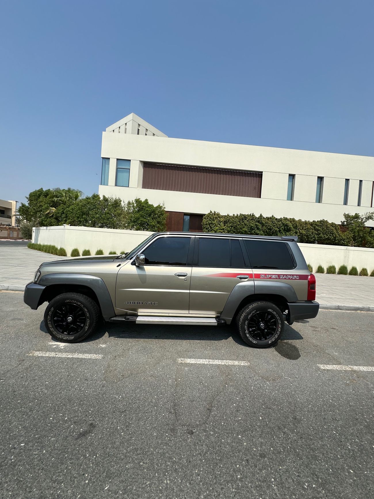 نيسان باترول سفاري Super Safari 4.8L M/T