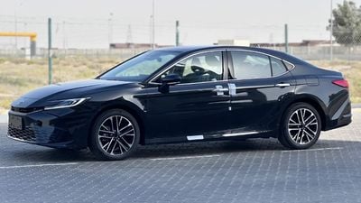 Toyota Camry LUMIERE HEV