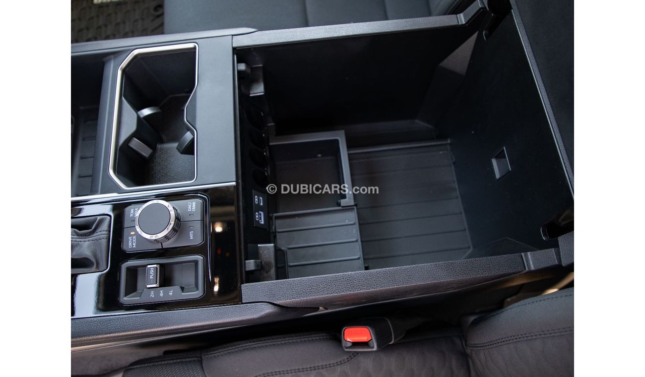 Toyota Tundra SR5 TRD OFF-ROAD 4WD. Local Registration +10%