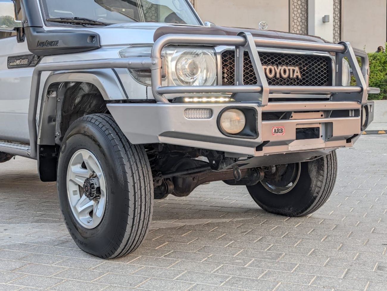 تويوتا لاند كروزر بيك آب Double Cabin 4.5L