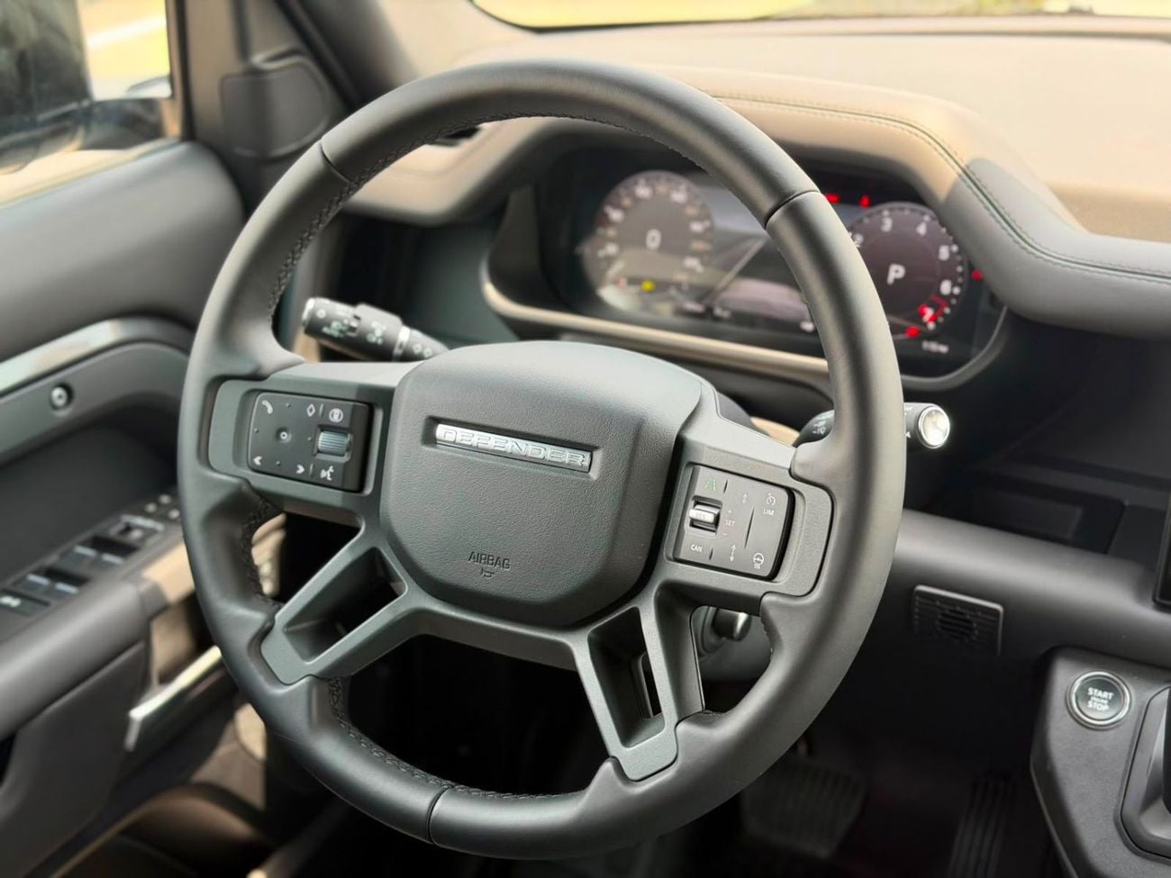 Land Rover Defender P500 X-DYNAMIC SE