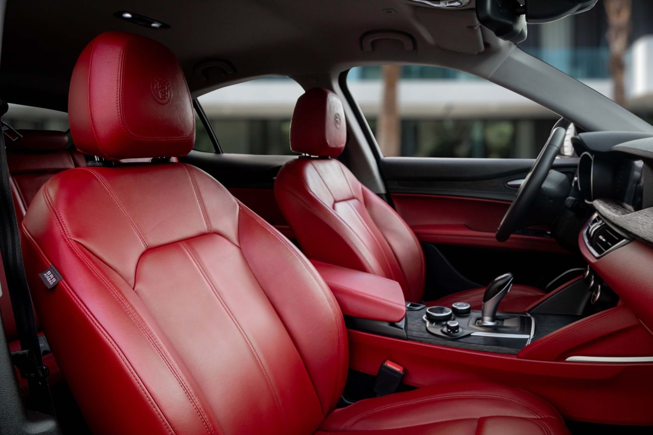 Alfa Romeo Stelvio Stelvio  2020 | 1,469 P.M | 0% Downpayment | Perfect Condition!