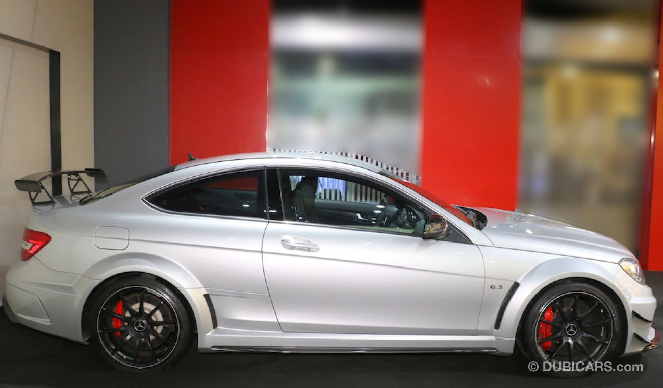 Mercedes-Benz C 63 Coupe AMG Black Series