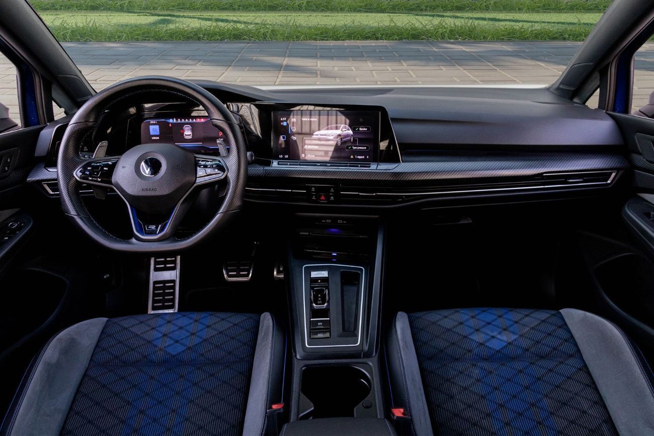 Volkswagen Golf R | 2,546 P.M | 0% Downpayment | EXTRAORDINARY CONDITION!