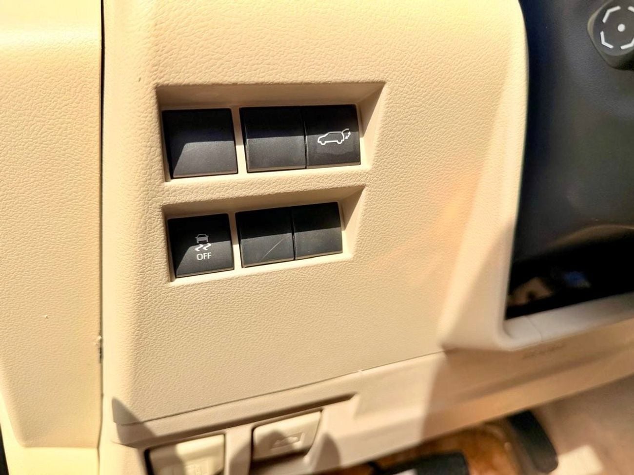 Toyota Land Cruiser GXR