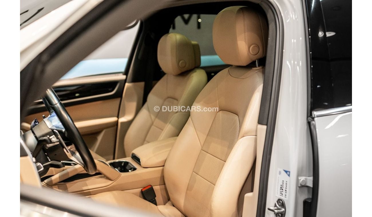 Porsche Cayenne 2018 Porsche Cayenne, 2024 Porsche Warranty, Full Porsche Service History, GCC