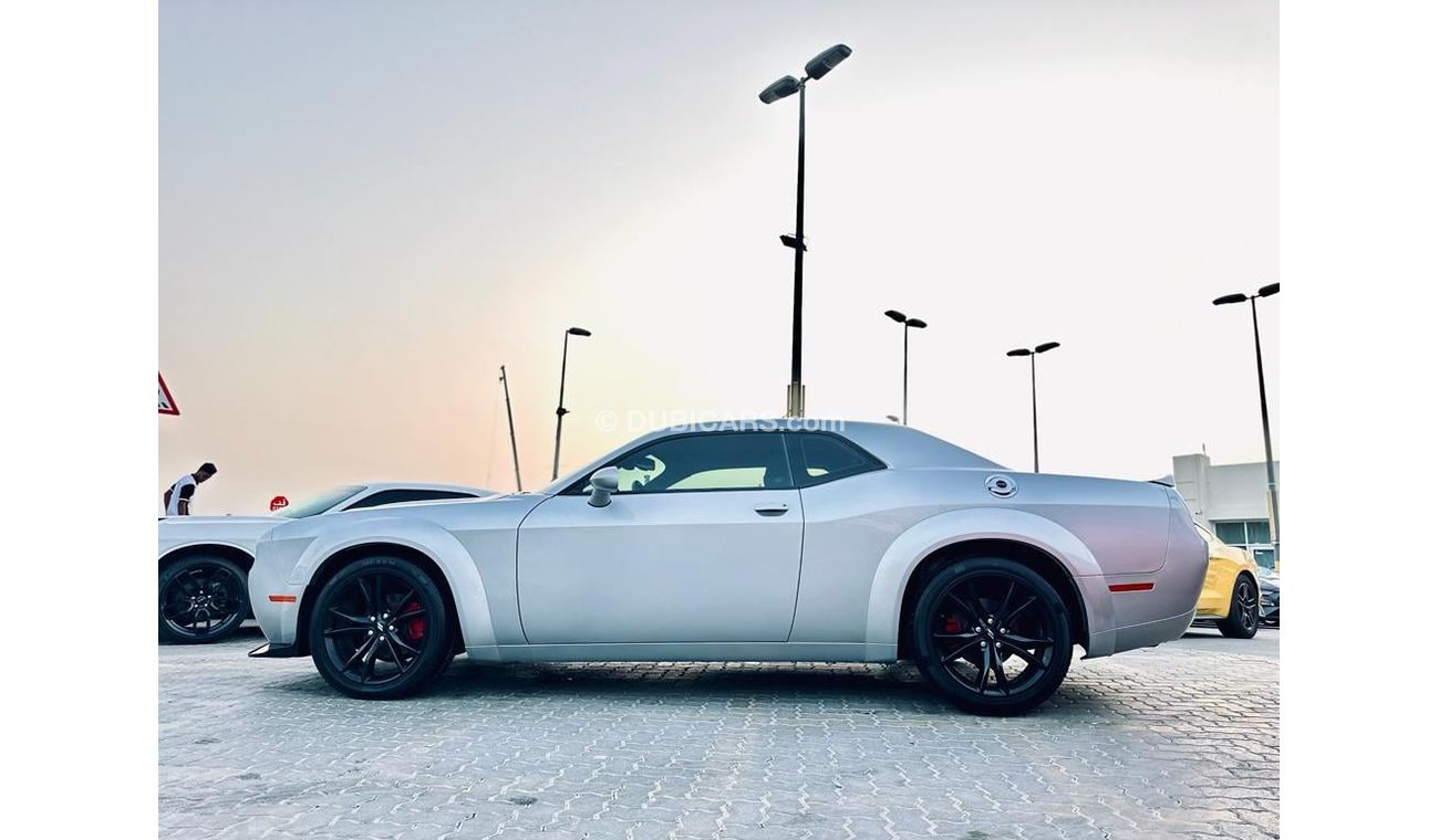 Dodge Challenger SXT For sale