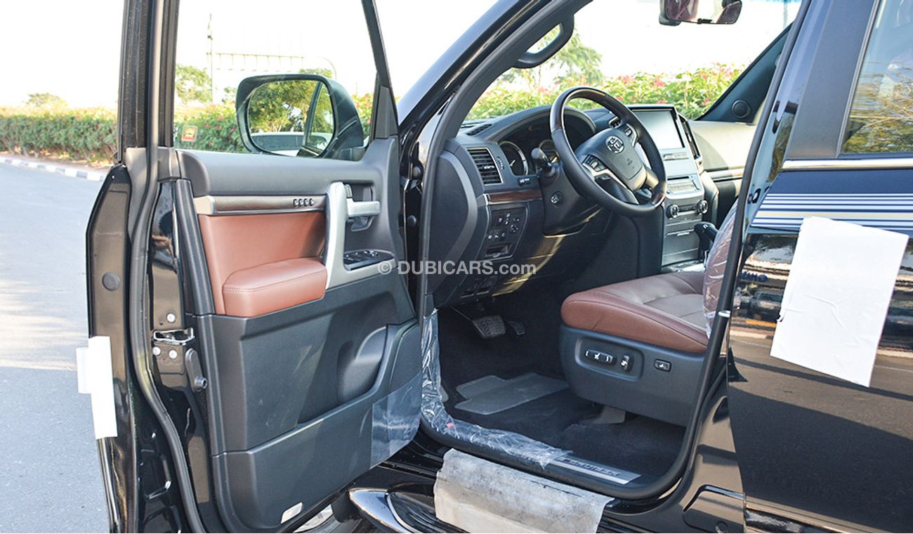 تويوتا لاند كروزر VX.S 5.7 V8 FULL OPTION  FOR EXPORT
