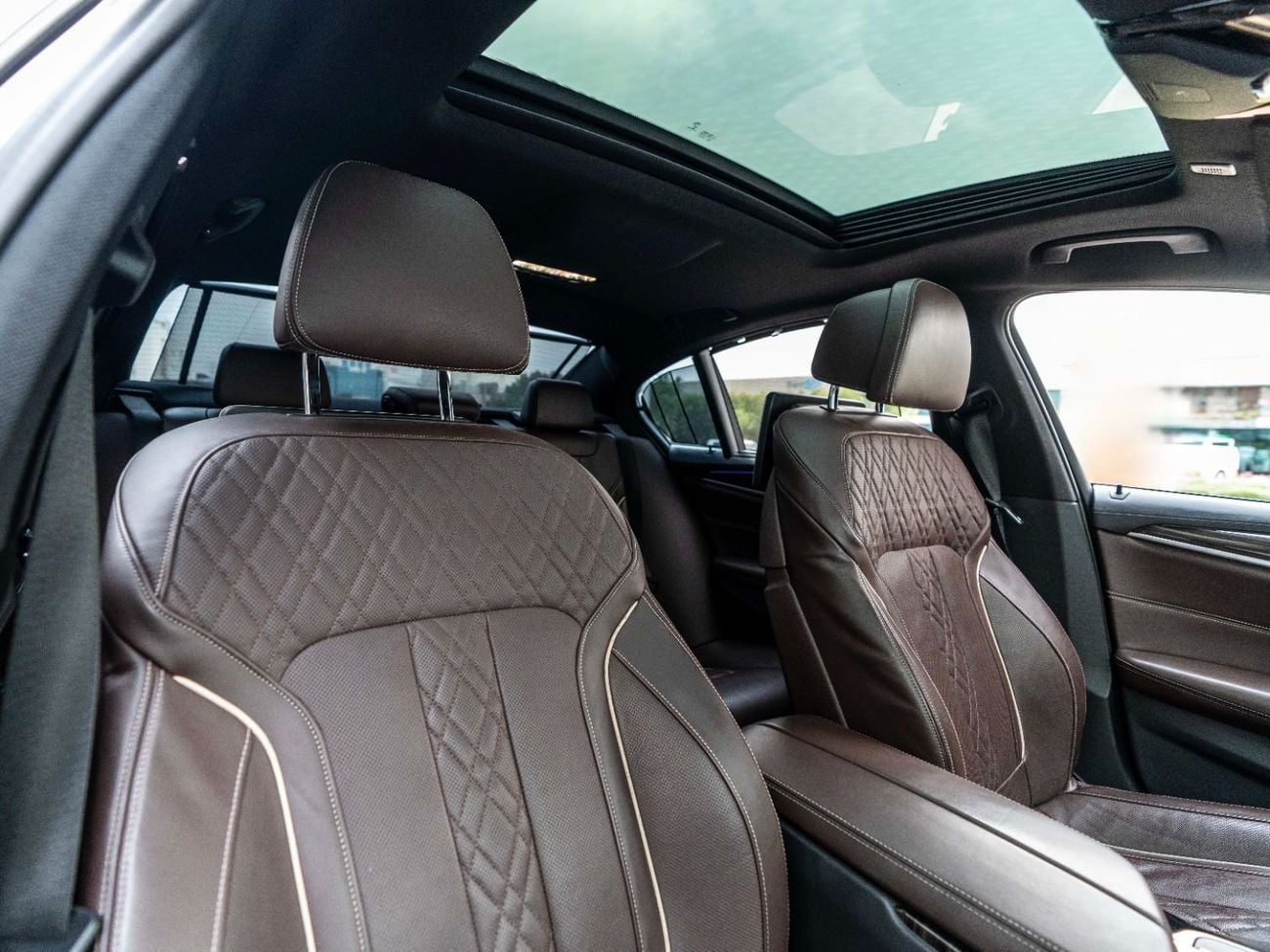 بي أم دبليو 530i M Sport 2.0L