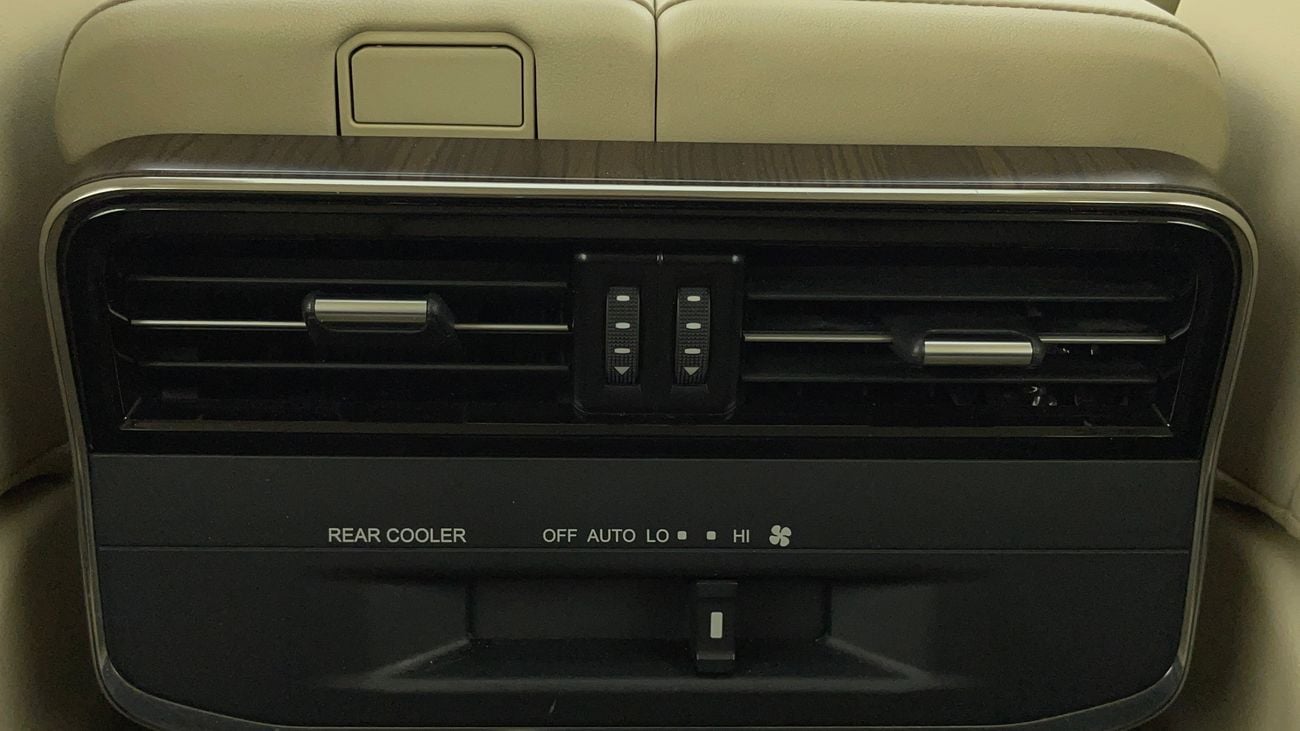 تويوتا لاند كروزر GXR 4 | بدون دفعة مقدمة | اختبار القيادة في المنزل