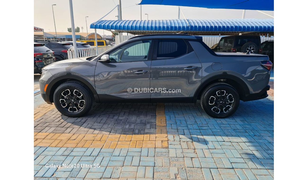 Hyundai Santa Cruz Car is very good and clean 4WD 2.5 turbo