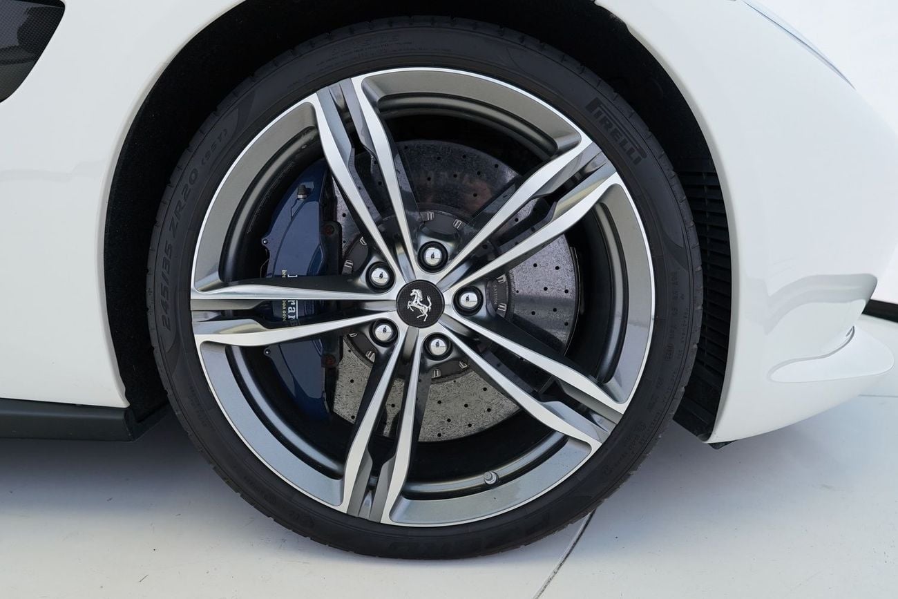 فيراري جي تي سي 4  لوسو T V8