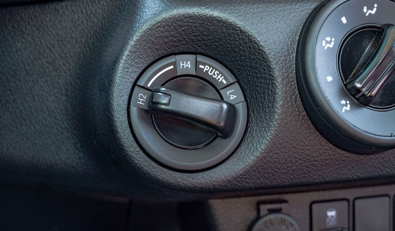 تويوتا هيلوكس 2024 Toyota Hilux Single Cab 2.4L Diesel MT