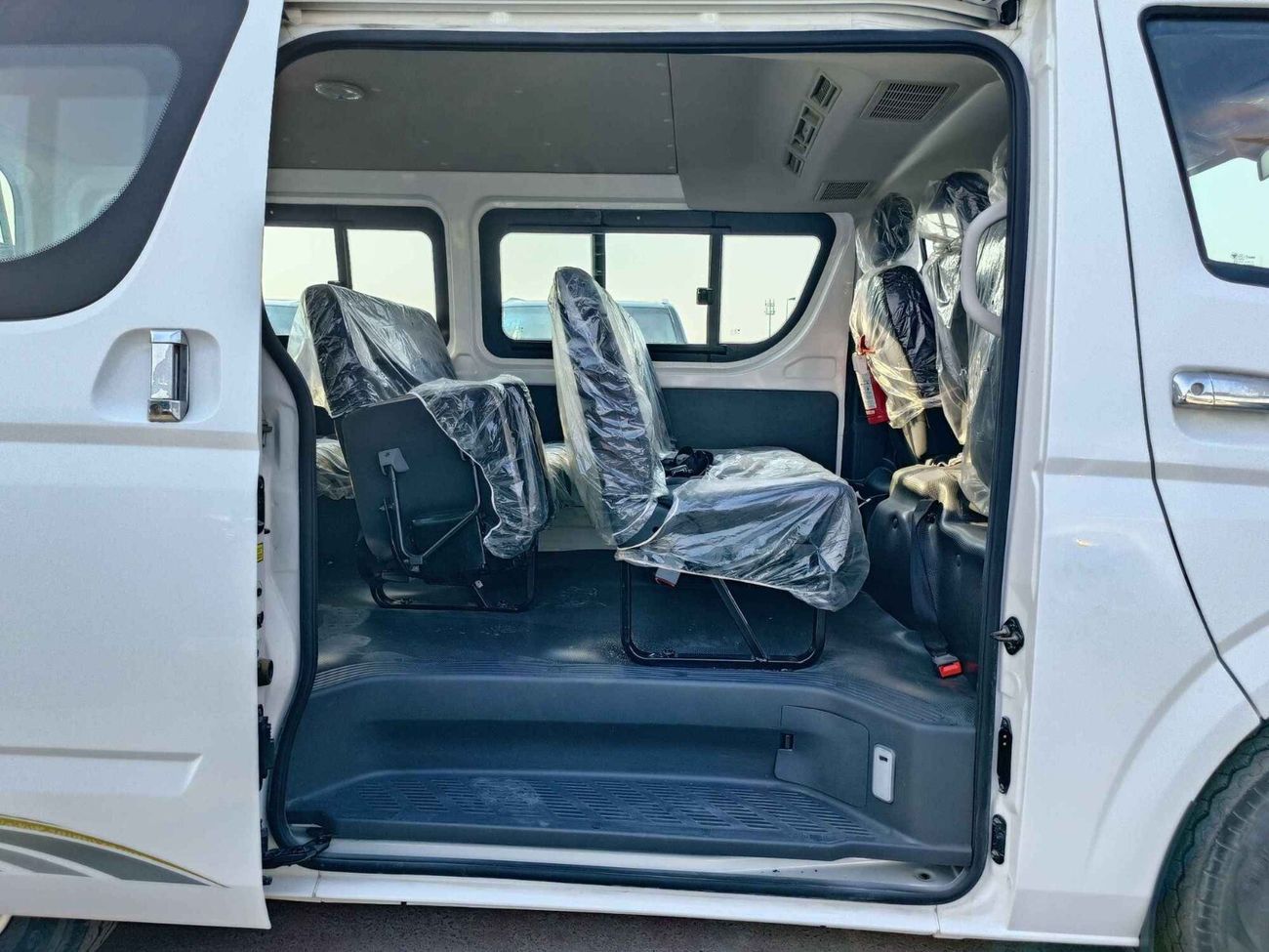 Foton View Petrol, 15 Seater, SPECIAL OFFER, CODE-FVSR20